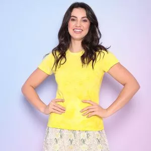Camiseta Básica<BR>- Amarela & Off White<BR>- Lily Daisy