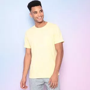 Camiseta Folhagens<BR>- Amarela