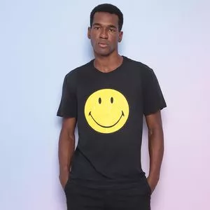 Camiseta Smile<BR>- Preta & Amarela<BR>- Reserva
