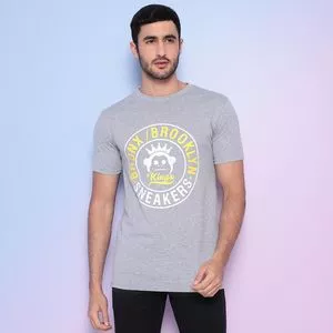 Camiseta Com Inscrições<BR>- Cinza Claro & Amarela