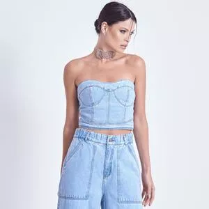 Cropped Jeans Com Recortes<BR>- Azul Claro