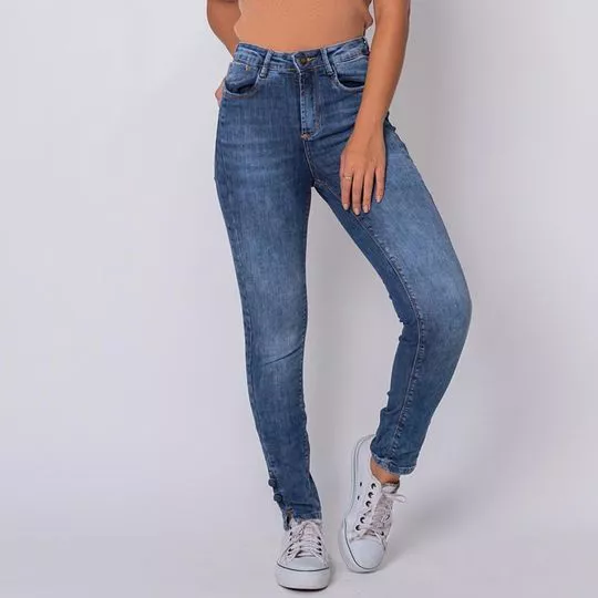 Calça Jeans Reta Com Recortes- Azul- Consciência Jeans
