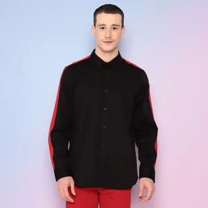 Camisa Slim Fit Com Recortes<BR>- Preta & Vermelha<BR>- Calvin Klein