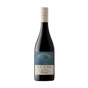 Vinho Emiliana Adobe Tinto<BR>- Pinot Noir<BR>- 2020<BR>- Chile, Valle De Rapel<BR>- 750ml<BR>- Emiliana Organic Vineyards