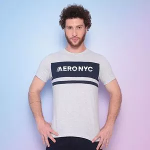 Camiseta Aero NYC<BR>- Cinza Claro & Azul Marinho<BR>- Aeropostale
