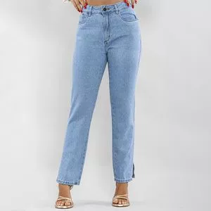 Calça Jeans Reta Com Fenda<BR>- Azul Claro<BR>- Consciência Jeans