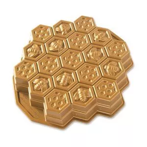 Forma Para Bolo Nordic Ware Honeycomb Pull<BR>- Dourada<BR>- 5,9x30,5x29,5cm<BR>- Hudson