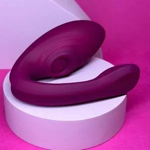 Vibrador Boo<BR>- Vinho<BR>- 5,6x8,9x9,5cm