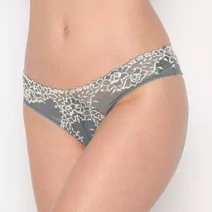 Calcinha Biquíni Empina Bumbum Em Renda<BR>- Cinza & Off White