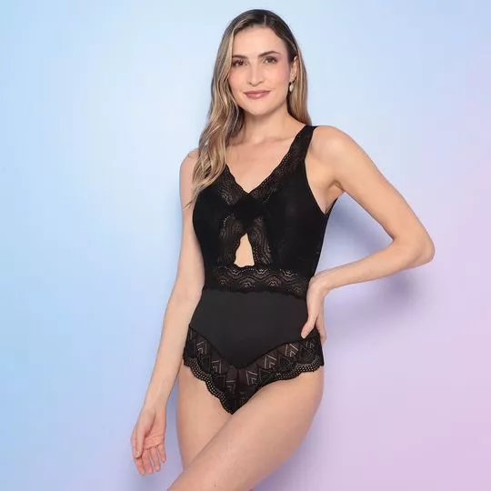 Body Em Renda Com Recortes- Preto- Liah