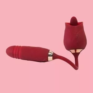 Vibrador Clitoriano Vai & Vem Língua<BR>- Vermelho<BR>- 30xØ5,5cm<BR>- USB<BR>- Désir Atelie