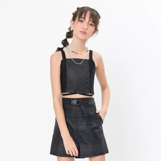 Cropped Com Recortes- Preto