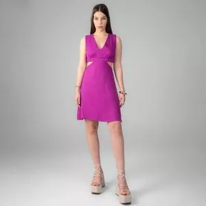 Vestido Curto Com Recortes<BR>- Roxo