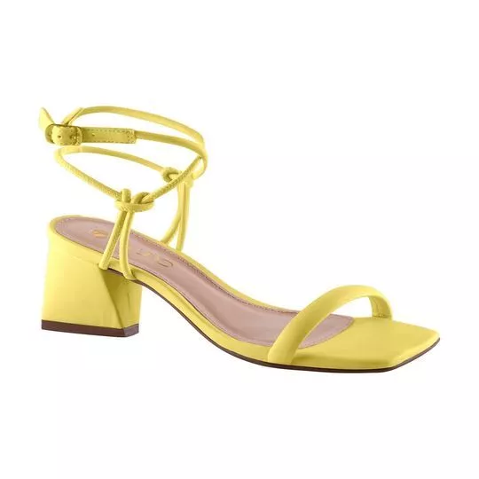 Sandália Com Tiras- Amarelo Claro- Salto: 4,8cm