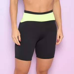 Short Com Recortes<BR>- Preto & Amarelo Neon<BR>- Patra