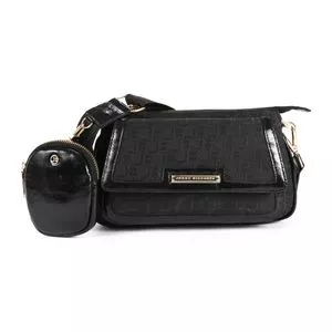 Belt Bag Em Matelassê<BR>- Preta<BR>- 29X41X13cm