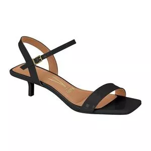 Sandália Envernizada<BR>- Preta<BR>- Salto: 4,5cm<BR>- Vizzano