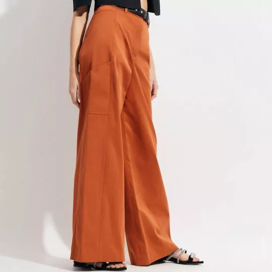 Calça Pantalona Em Sarja- Marrom