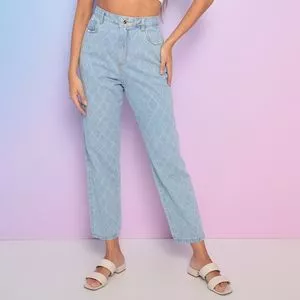 Calça Jeans Mom Com Aplicações<BR>- Azul Claro & Branca<BR>- Consciência Jeans