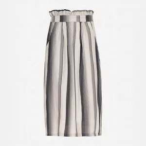 Saia Midi Listrada<BR>- Off White & Cinza Escuro