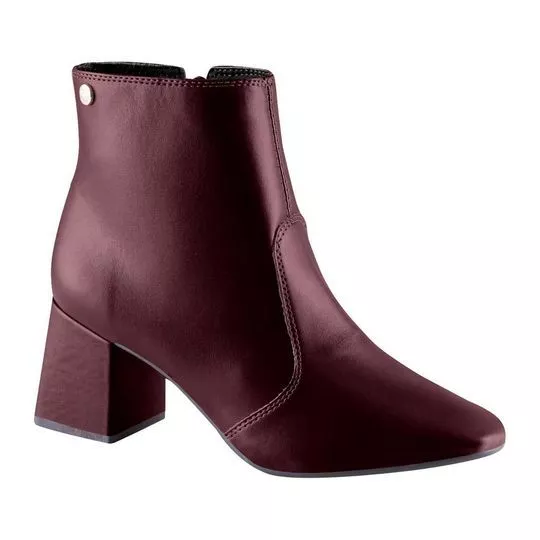 Bota Com Recortes - Vinho - Salto: 6cm - VIA UNO