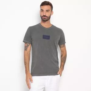 Camiseta Estonada<BR>- Preta & Azul Marinho