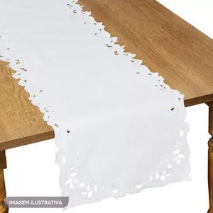 Caminho De Mesa Com Bordados<BR>- Branco<BR>- 38x130cm<BR>- Rafimex