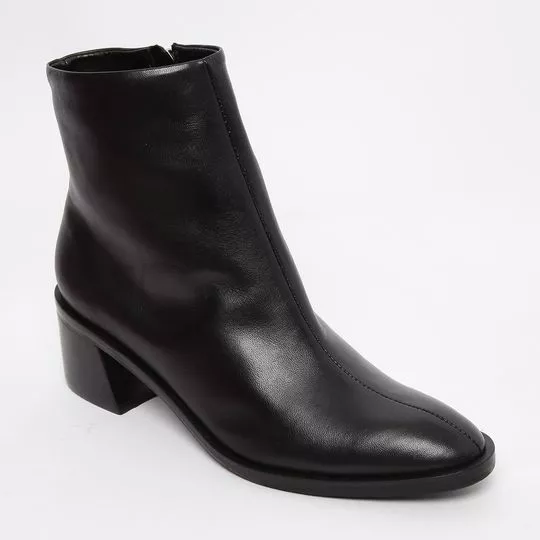 Bota Em Couro- Preta- Salto: 5,5cm- Carrano