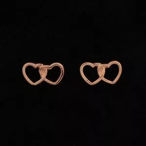 Par De Brincos Corações Banhado A Ouro<BR>- Dourado<BR>- 0,6x0,2cm<BR>- Anna Pimentel