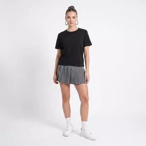 Camiseta<BR>- Preta<BR>- Colcci