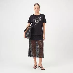 Camiseta<br /> - Preta<br /> - Colcci