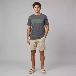 Camiseta Estampa Frontal Estonada<BR>- Preta<BR>- Limits