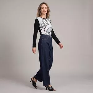 Blusa Estampa Frontal<br /> - Preta & Branca<br /> - Mirasul