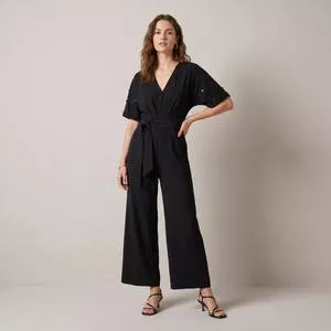 Macacão Decote V Pantalona<br /> - Preto<br /> - Maria Valentina