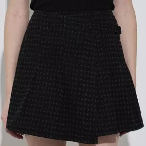 Saia Reta<BR>- Preto<BR>- ZINCO