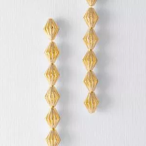 Brinco Spazio Longo Vehr Latão Banhado A Ouro 18k<br /> -  Dourado<br /> - Vehr